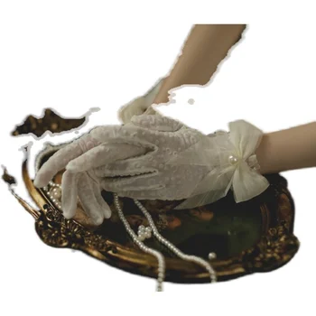 Булката Корейски бели дантелени цветя перлени леки ръкавици-ръкавица Елегантна жена в сватбена рокля в стила на Хепбърн