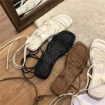 Дамски ежедневни сандали на равна подметка с отворени пръсти, обувки с тясна лента, страхотна стил, черен, Рим, лято 2023
